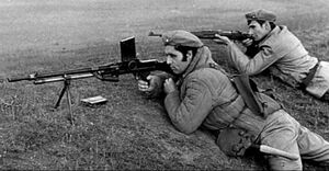 Румынская Отечественная гвардия на учениях с пулемётом ZB vz. 30