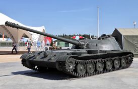 Опытная противотанковая САУ СУ-100М в экспозиции парка «Патриот».