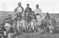 Самаритяне, с фото ок. 1900 года Фонда исследования Палестины.