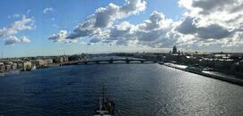 San Petersburgo, panorámica del Rio Neva.JPG