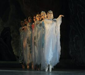 Сцена из постановки балета в 2011 году в Баку. Фото И. Джафарова