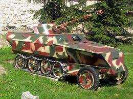 Sd.Kfz. 250 — Sfl 5 cm Pak 38 L/60, Военный музей Белграда, Сербия.