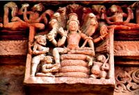 Вишну на змее Ананта в окружении Лакшми, Нарасимхи и Ваманы