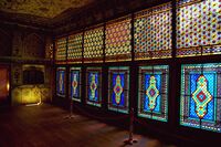 Окна-шебеке, вид изнутри Дворца Шекинских Ханов