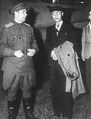 Советский офицер и Пуи, 9.08.1946