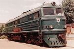 Soviet gas turbine-powered locomotive G1-01.jpg