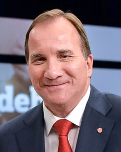 Stefan Löfven efter slutdebatten i SVT 2014 (cropped).jpg