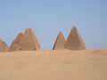 Поле пирамид