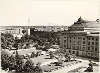 Парк Таммсааре, театр «Эстония» и памятник жертвам революции 1905 года (1964 год)