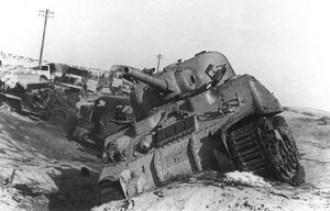 подбитый египетский танк на Синае