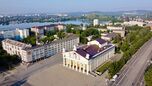 Teatralnaya Square (Nizhny Tagil) - 2.jpg