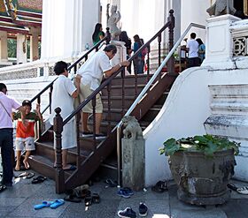 Модифицированная лестница для пожилых людей в Таиланде