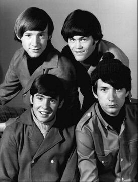 Группа «The Monkees» в 1966 году Слева направо: Питер Торк, Микки Доленц, Дэви Джонс, Майкл Несмит