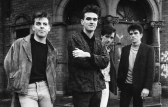 The Smiths в 1985 году Слева направо: Рурк, Моррисси, Марр, Джойс