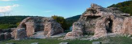 Руины античной крепости, защищавшей Траяновы Ворота