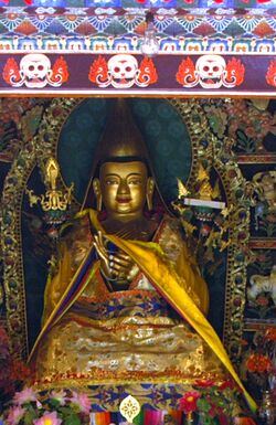 Статуя Цонкапы в амдоском монастыре Кумбум