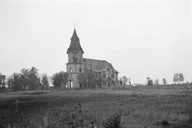 Кирха в Белоострове до артобстрела. 1941 год