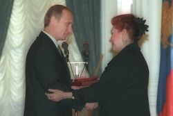 Vladimir Putin 12 June 2000-3.jpg