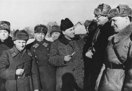 Награждение генерала Власова в 1942 году