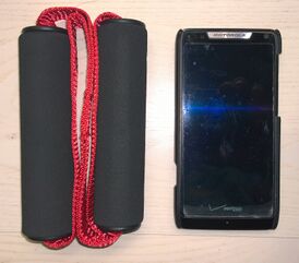 Droid Razr M справа