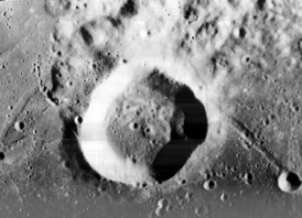 Снимок зонда Lunar Orbiter – I.