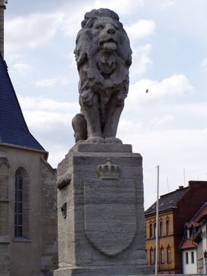 Установленный в 1907 году в память о сражении фонтан "Wettinerbrunnen".