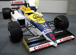 FW11 в музее Honda