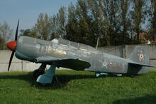 Yak-11 Hu.jpg