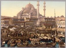 Yeni Cami mosque and Eminönü bazaar.jpg