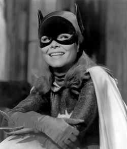 Образ Бэтгёрл в исполнении Ивонн Крейг, телесериал «Бэтмен» (1966—1968)