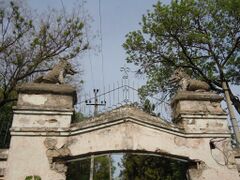 Ворота бывшей усадьбы Рауха